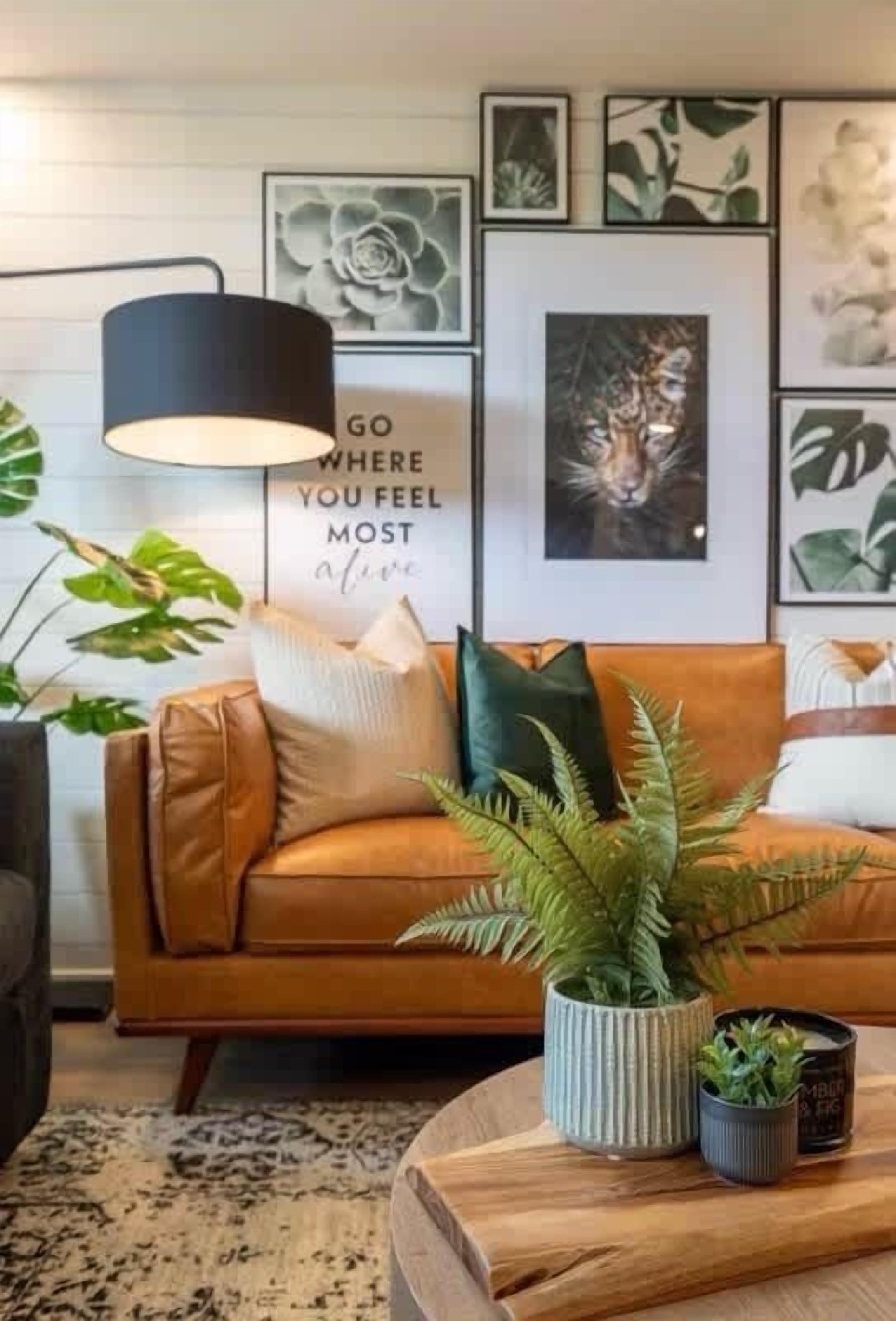 Televisión y oficina 