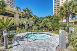 Innenpool, beheizter Pool