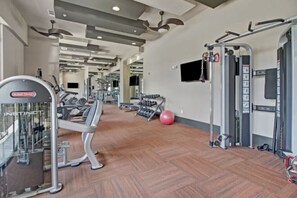 Fitness facility - Rustic Cozy Midtown 1 bd (Nashville)