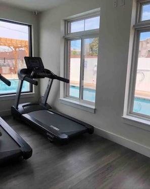 Fitness facility - Near Gulch City Skyline View (Nashville)