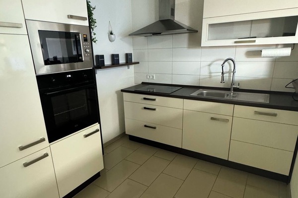 KylskÄp, mikrovÄgsugn, ugn och spishÀll