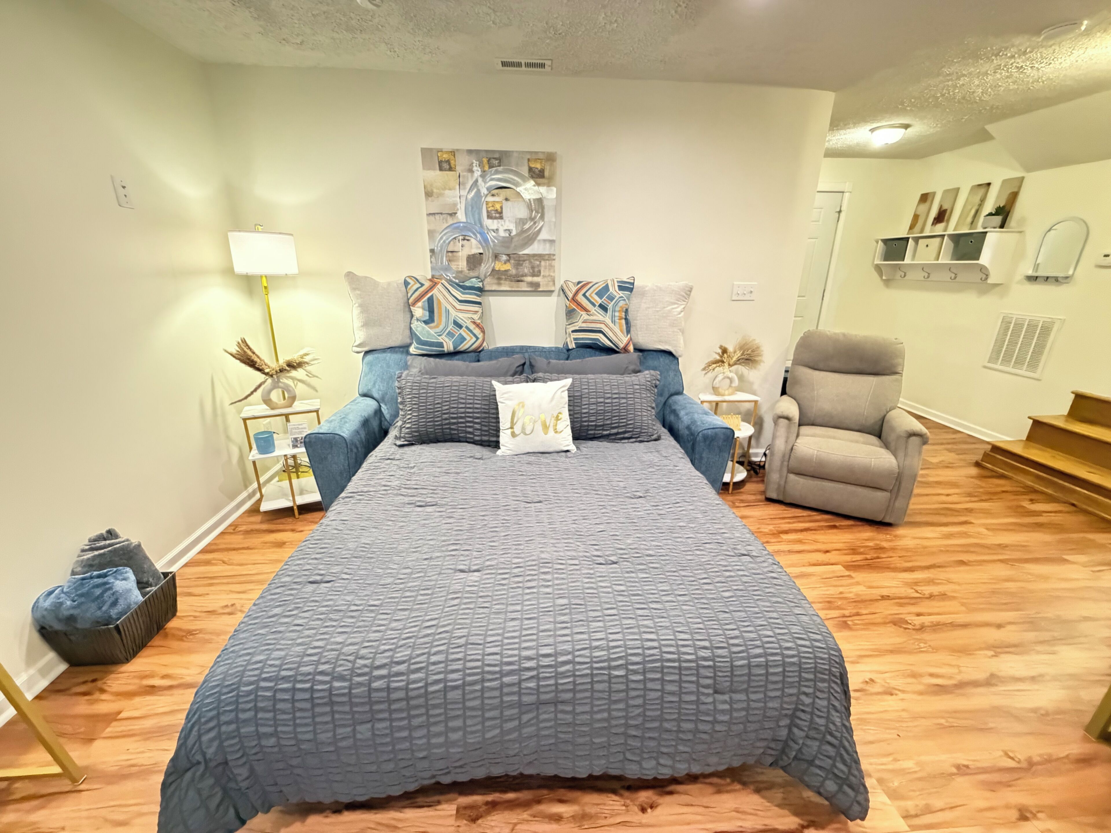 1 多间卧室、办公桌、熨斗/熨衣板、免费 WiFi