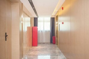 Unclassified image, 4 of 26, button - Lavande Hotel (Beijing China World Wanda Branch) (Beijing)