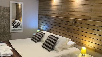 Quarto Triplo com banheiro privativo - Curicacas