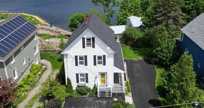 Eleanor's Cove - Apartment on Bayview St