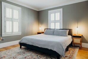 3 bedrooms, desk, iron/ironing board, WiFi