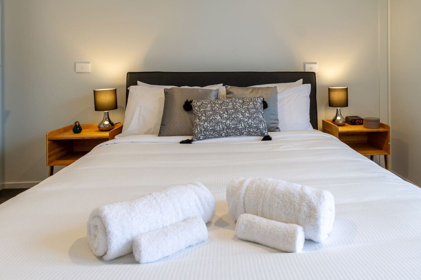 2 chambres, fer et planche à repasser, Wi-Fi gratuit, draps fournis