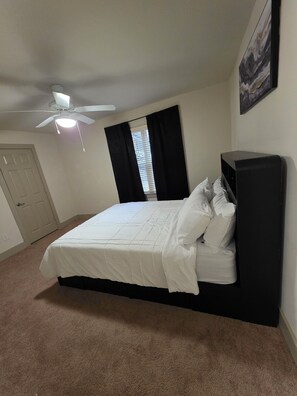 2 Schlafzimmer, Bügeleisen/Bügelbrett, WLAN, Bettwäsche