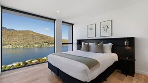 2 slaapkamers, een strijkplank/strijkijzer, gratis wifi, beddengoed