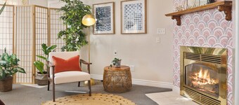 LARGE Family Home Ideal for Groups- Boho