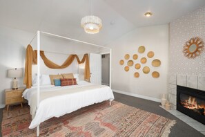 7 slaapkamers, een strijkplank/strijkijzer, wifi, beddengoed