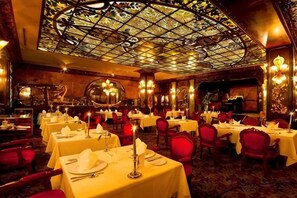 Dining - Chongwenmen Hotel（Near metro,Tian’anmen Square,Wangfujing,Forbidden city And Temple of heaven） (Beijing)