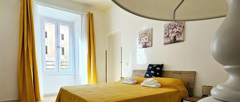 1 多间卧室、客房内保险箱、熨斗/熨衣板、旅行婴儿床