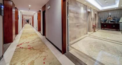Harmonious Qianjin Hotel