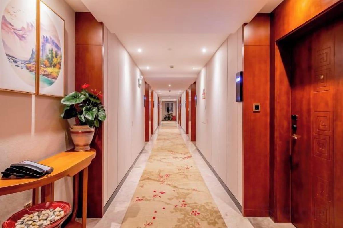 King Room