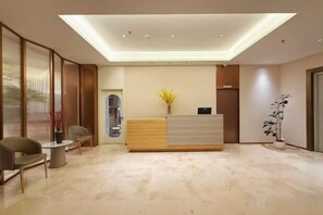 Unclassified image, 5 of 16, button - Jincheng Hotel (Yinan)