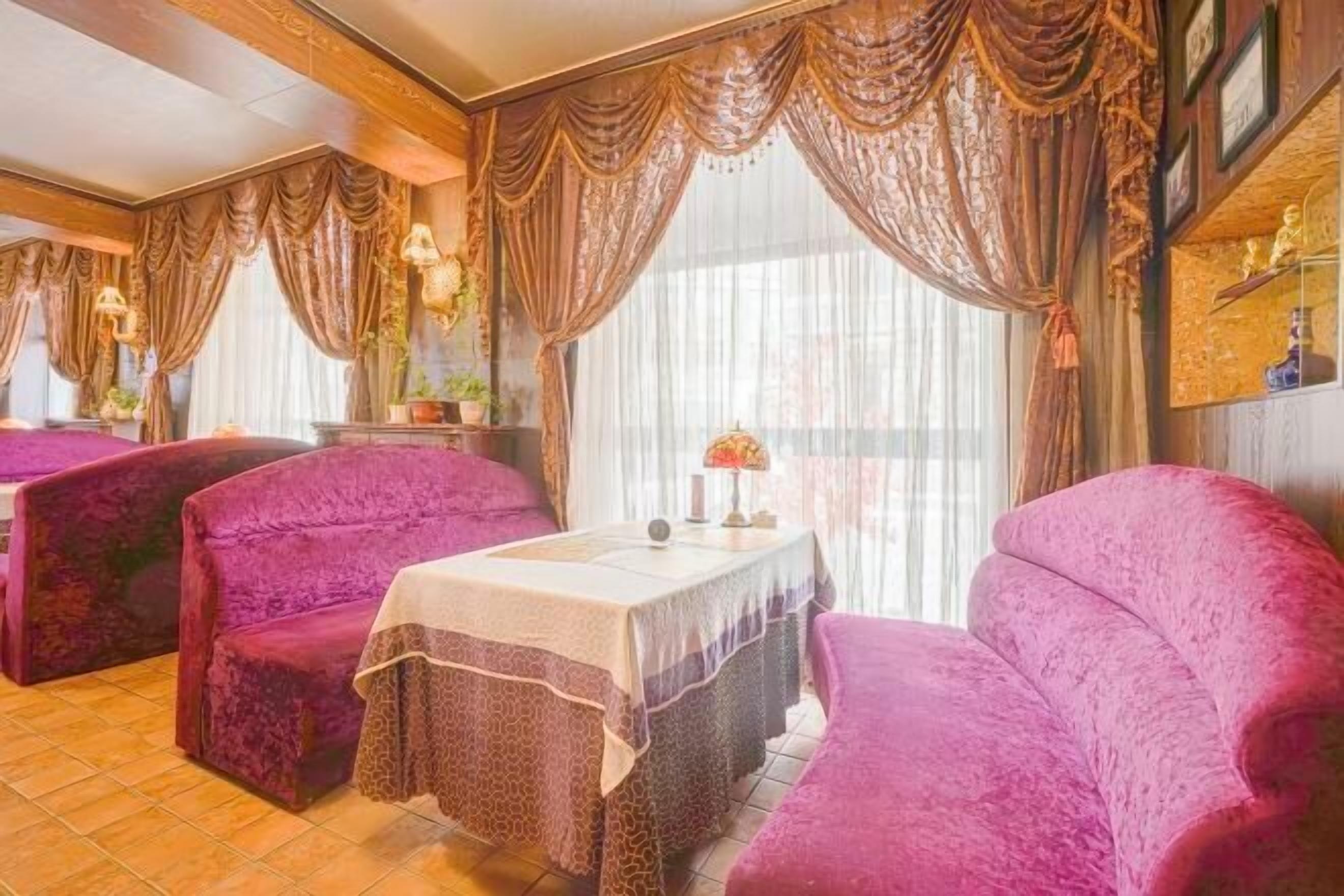 المنشأة من الداخل