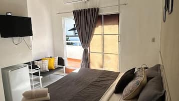 City Twin Room, 2 Twin Beds, Smoking, City View | Laptop workspace, blackout drapes, iron/ironing board, free WiFi