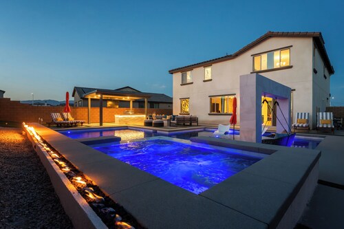 7BR Escape / Pool, Game Room / Golf / Sleeps 19