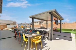 屋外ダイニングエリア