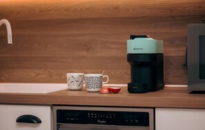 Fridge, microwave, dishwasher, coffee/tea maker