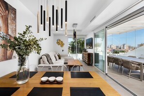 Dining - Villa 'Casa Blanca' with Sea View, Wi-Fi and Air Conditioning (Torre del mar)