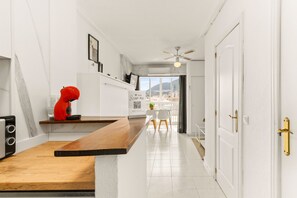 Interior - Apartment 'Agata' with Sea View, Wi-Fi and Air Conditioning (Benalmádena)