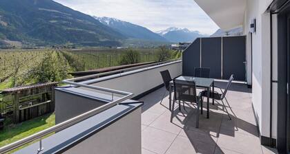 Ferienwohnung 'Lea' mit Bergblick, Wi-Fi und Klimaanlage