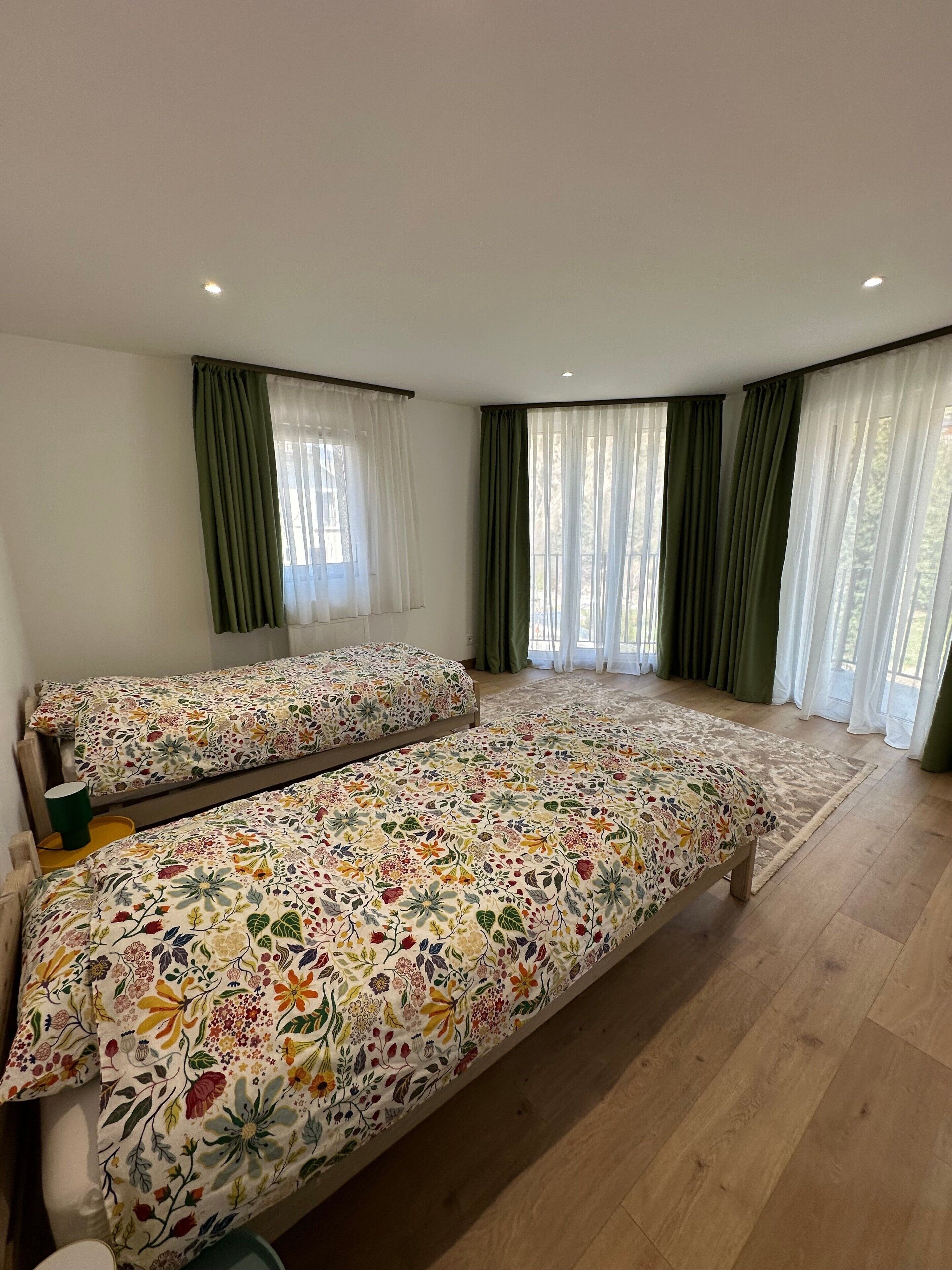 2 chambres, fer et planche à repasser, Wi-Fi gratuit, draps fournis