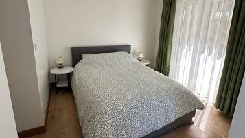 2 chambres, fer et planche Ă repasser, Wi-Fi gratuit, draps fournis