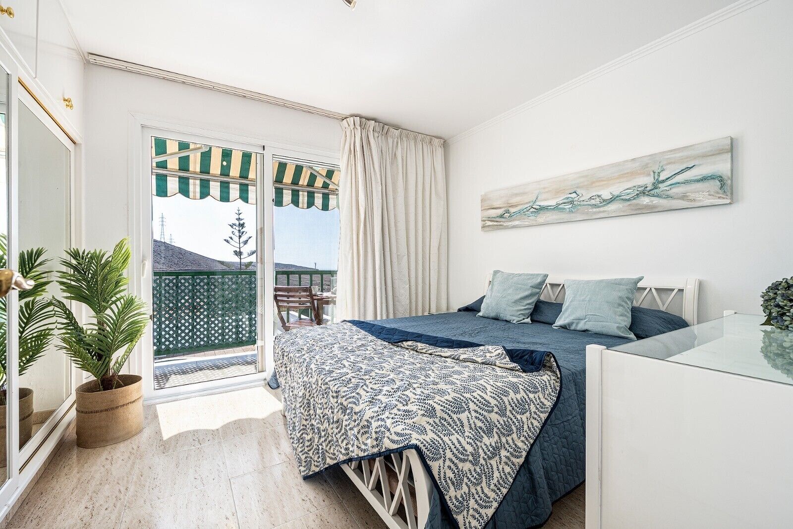 2 sovrum, strykjärn/strykbräda, gratis wi-fi och sängkläder