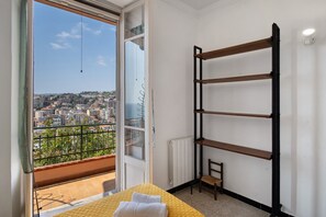 3 bedrooms, iron/ironing board, free WiFi, bed sheets - Apartment 'Nonna Vivaldi Relax' with Sea View, Private Terrace and Wi-Fi (Sanremo)