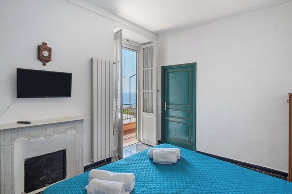 3 عدّة غرف نوم ومكواة/لوح كي وواي فاي مجانًا وملاءات أسرّة