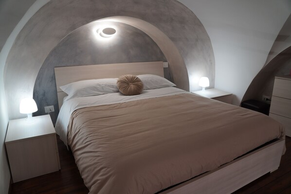 1 bedroom, iron/ironing board, travel crib, free WiFi