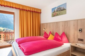 1 bedroom, free WiFi, bed sheets