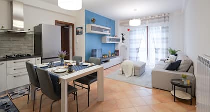Apartment 'Blu Trasimeno' with Private Garden, Wi-Fi and Air Conditioning