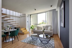 Imagen sin descripción, 3 de 55, botón