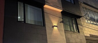 Room with private bathroom close to the airport in Bogota