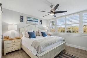 4 bedrooms, iron/ironing board, free WiFi, bed sheets - 4 bedroom, 3 bath oceanfront condo (Fernandina Beach)