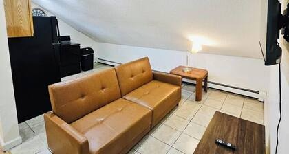 Nice apartment near Whole Foods, Brown University, Miriam Hospital, Downtown
