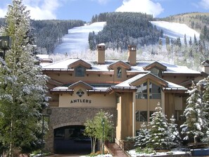 Exterior - Convenient 2BR Condo in Lionshead Village w/ Pool, hot tub & More! (Vail)