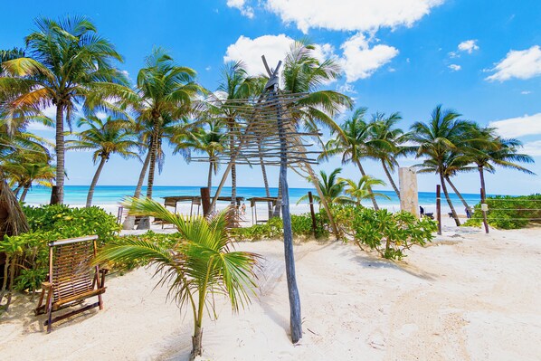 Bungalow, 1 Double Bed, Ocean View | Free WiFi, bed sheets