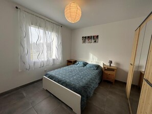3 bedrooms, WiFi - Capcos - ESCOURCE - Gîte (ESCOURCE)