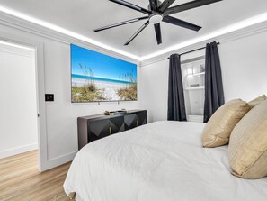 1 bedroom, iron/ironing board, free WiFi, bed sheets - 1002 Oceanfront Pelican Beach Resort Amazing Location Multiple Pools & Hot Tubs (Destin)