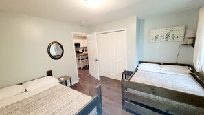 4 多间卧室、办公桌、熨斗/熨衣板、免费 WiFi