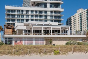 Exterior - Canal View Condo  Resort Near Beach Pool Gym 2405 (Hallandale Beach)