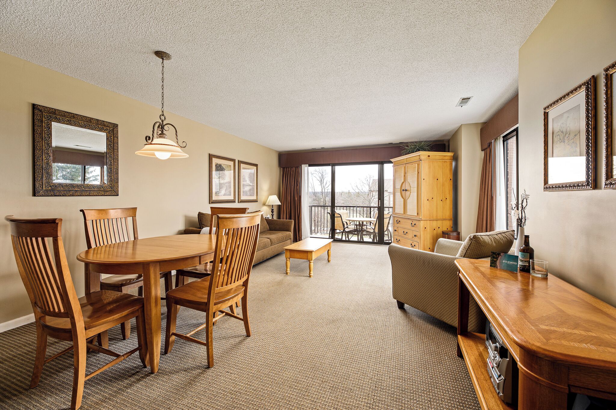 Televisión y estéreo 