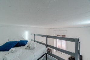 1 camera, Wi-Fi, lenzuola