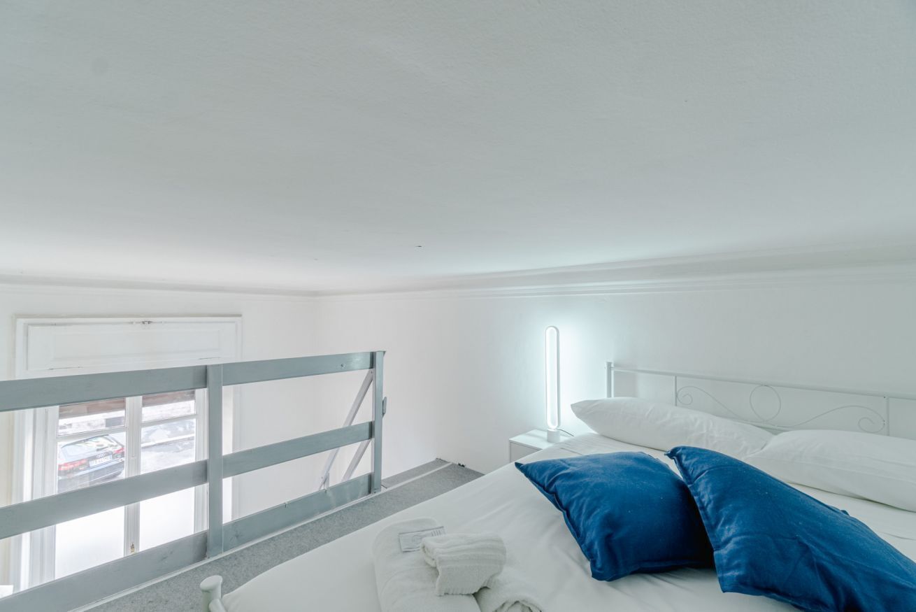 1 camera, Wi-Fi, lenzuola