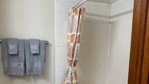 Bathroom - Wellsprings (Stillwater)